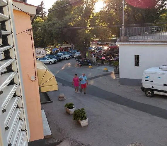 Filip * Vrbnik (Primorje-Gorski Kotar)